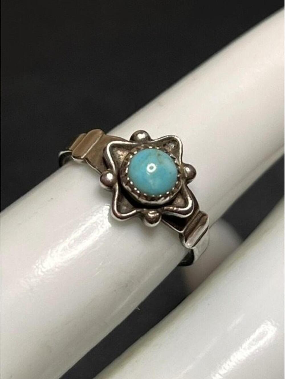 B5506 Vintage Bell Trading Post Turquoise star Ring Sterling Silver sz 4.5